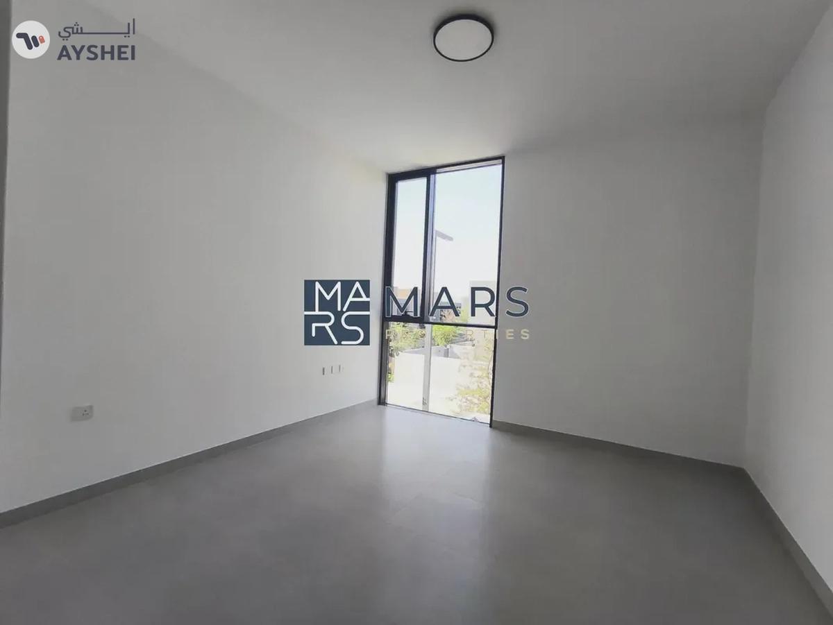 BRAND NEW SINGLE ROW END UNIT 3BHK BIGGEST LAYOUT-22-22