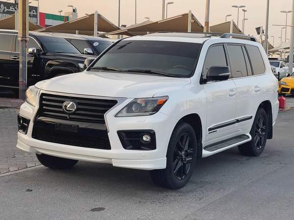 لكذس LX570 محول وكاله بلاك اديشنLexus LX 570 Sport 2014 - GCC Specs - Perfect Condition