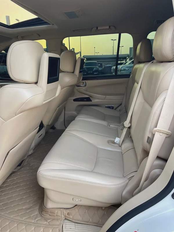 لكذس LX570 محول وكاله بلاك اديشنLexus LX 570 Sport 2014 - GCC Specs - Perfect Condition