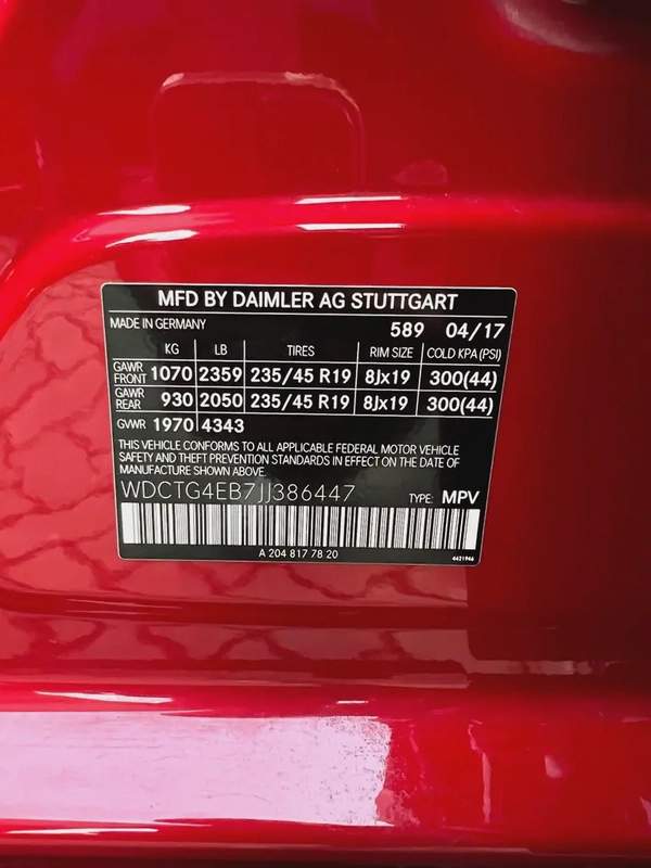 Mercedes-Benz GLA 250 2018 - American Specs