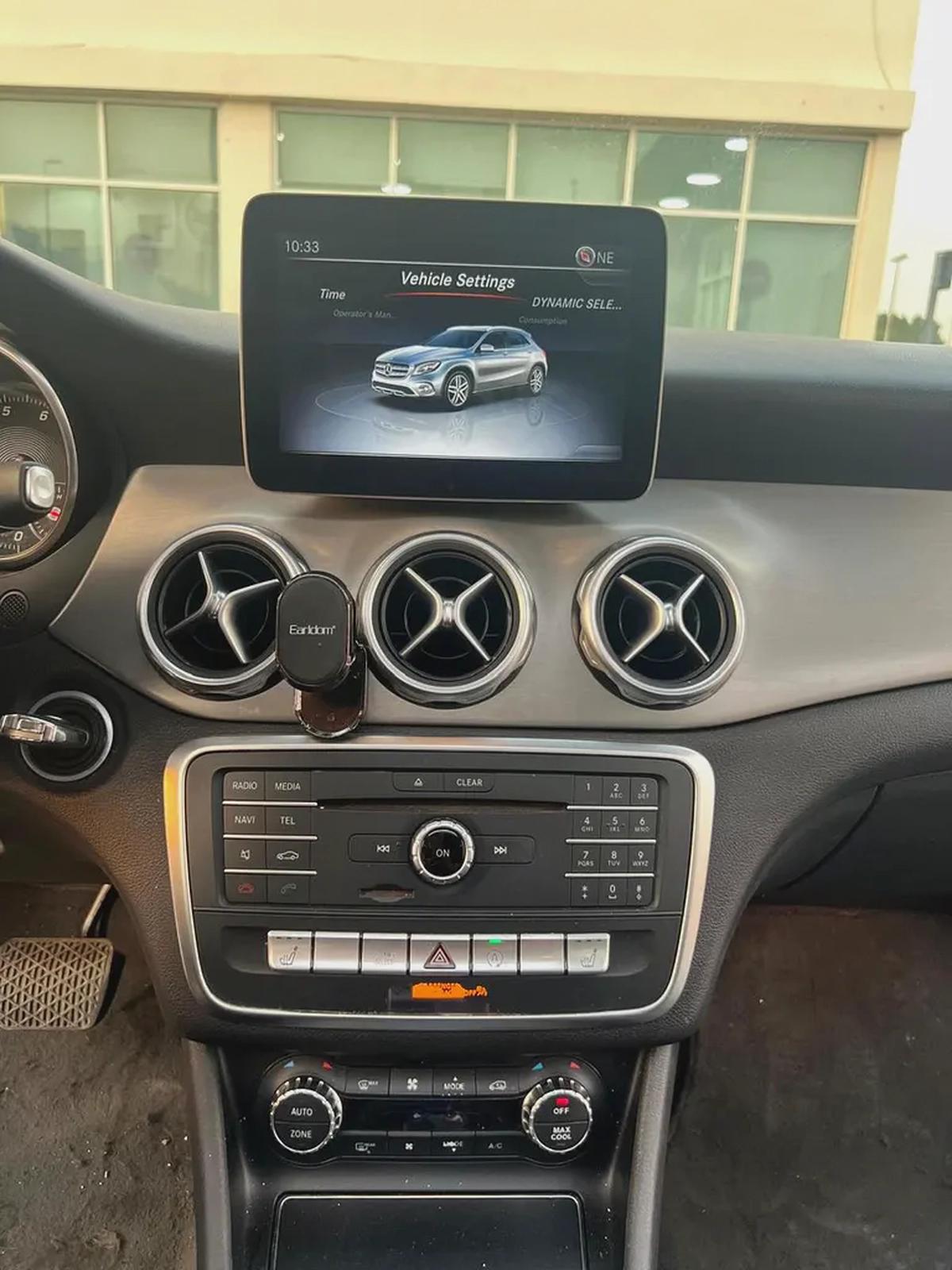 Mercedes-Benz GLA 250 2018 - American Specs-16-16