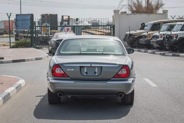 2006 - JAGUAR XJ8 - GOOD CONDITION - ONLY 43,000 KM