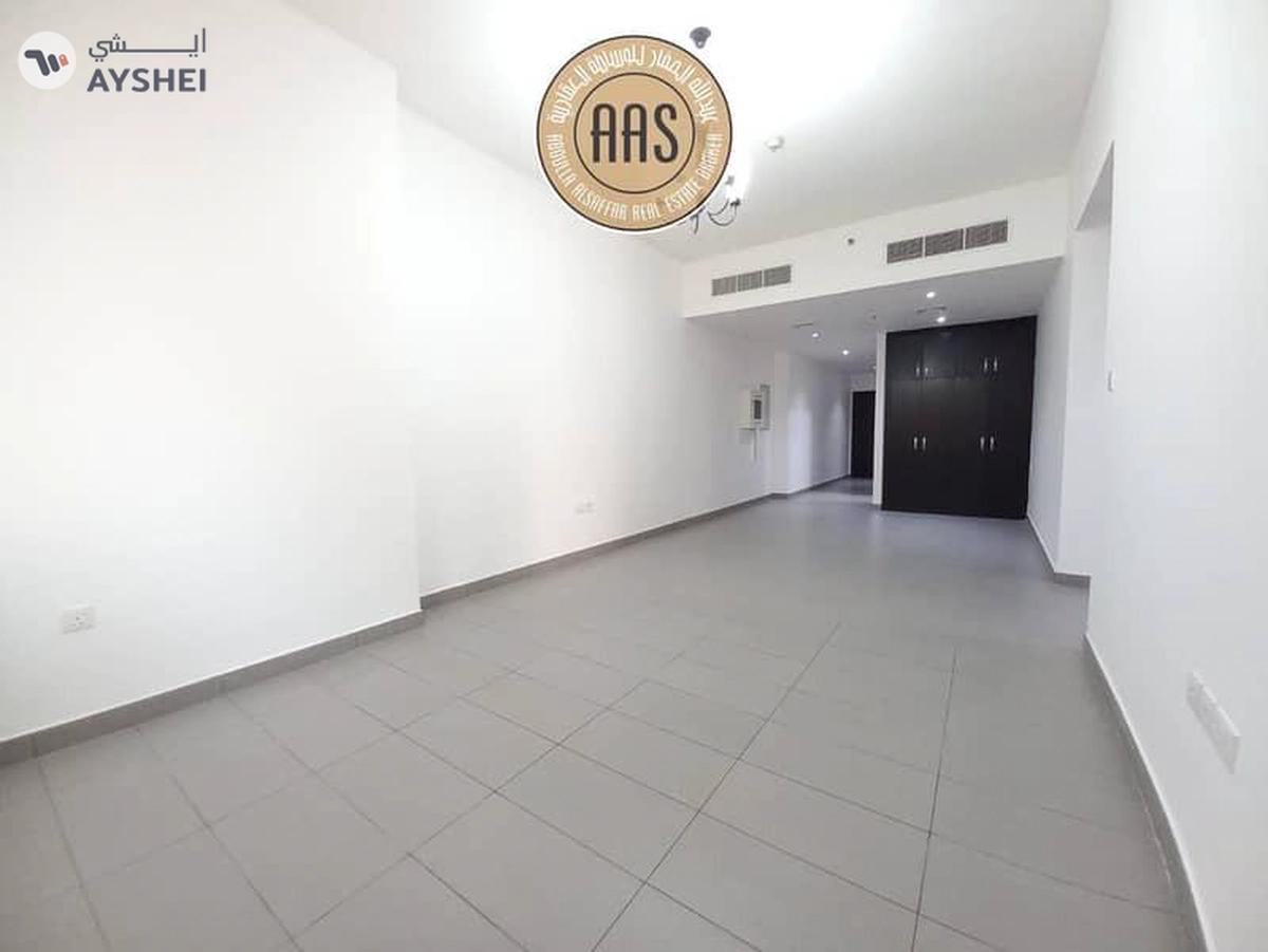 Deal Of The Day Chiller Free Spacious 3Bhk 90k With Full Facilities-2-2