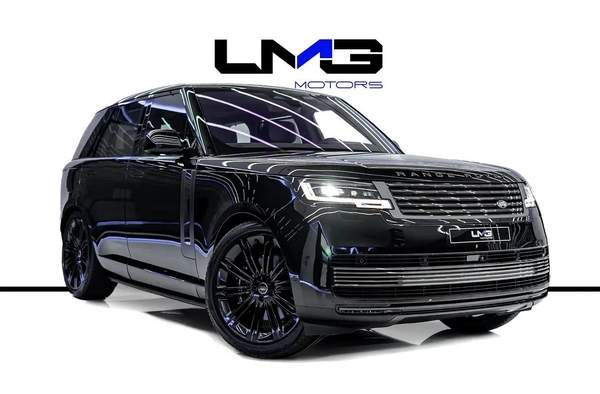 MIDDLE EAST SPECS | 2023 RANGE ROVER SV P530 | REAR TVS | LEG REST TWO TONE INTERIOR |