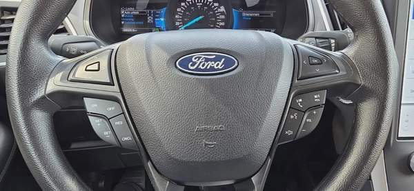 2022-Ford Edge SE -Excellent Condition-Under Warranty and Service Contract-Bank Finance Available