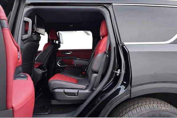 AED 5,875 / Monthly l 0% Down Payment l SE Platinum l Under Full Nissan Warranty