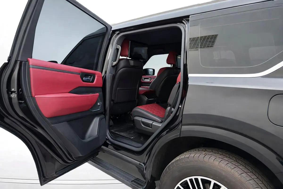 AED 5,875 / Monthly l 0% Down Payment l SE Platinum l Under Full Nissan Warranty-12-12