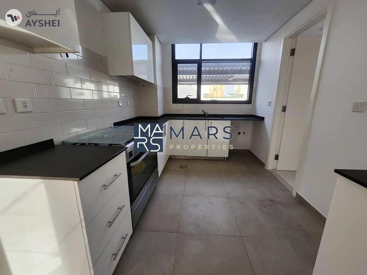 Luxury| Spacious| 4 Bedroom Townhouse| With Maid Room| Best Price| End Unit-15-15