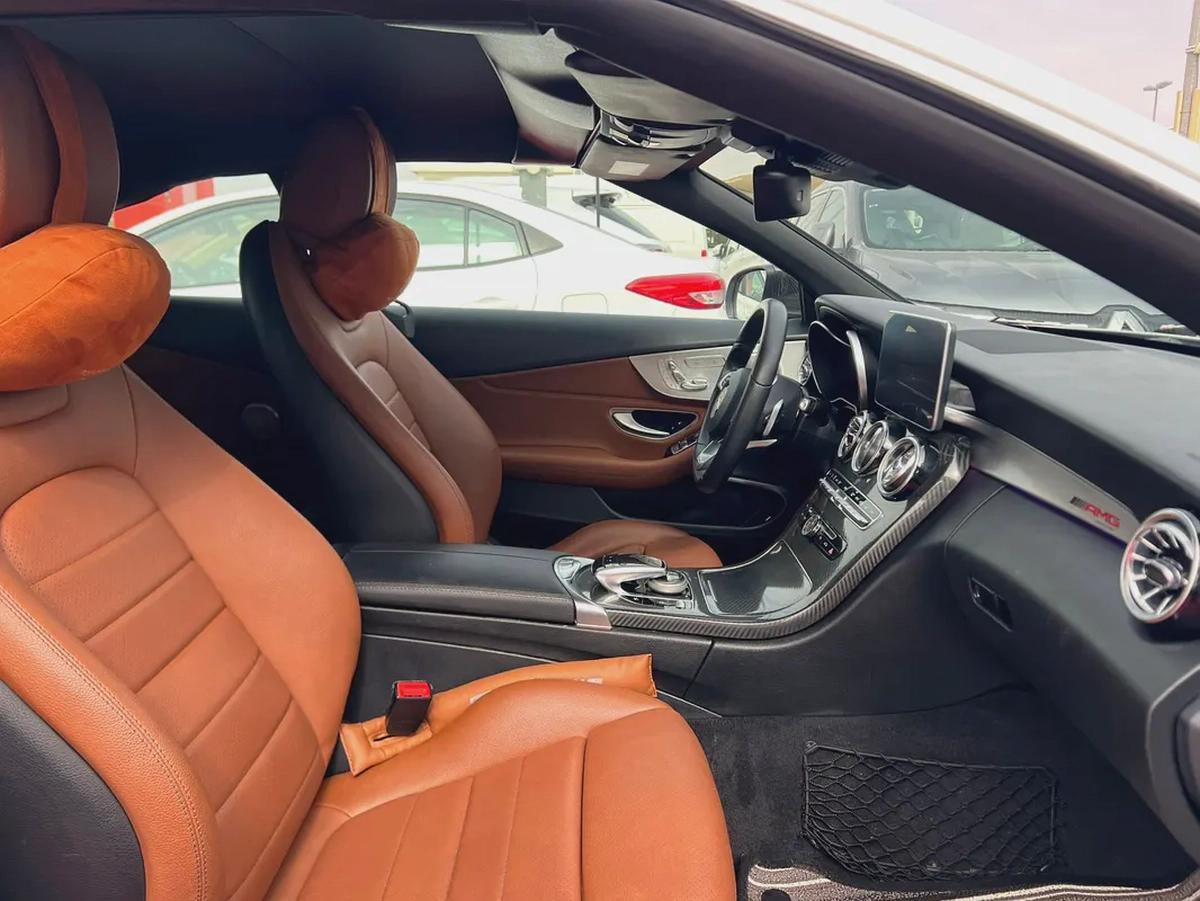 2017 Mercedes - Benz C200 | Coupe | Korean Specs | V4 | Ref#922-11-11