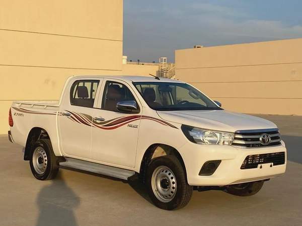 Toyota Hilux DLX TOP 2021 - GCC Specs - Excellent Condition