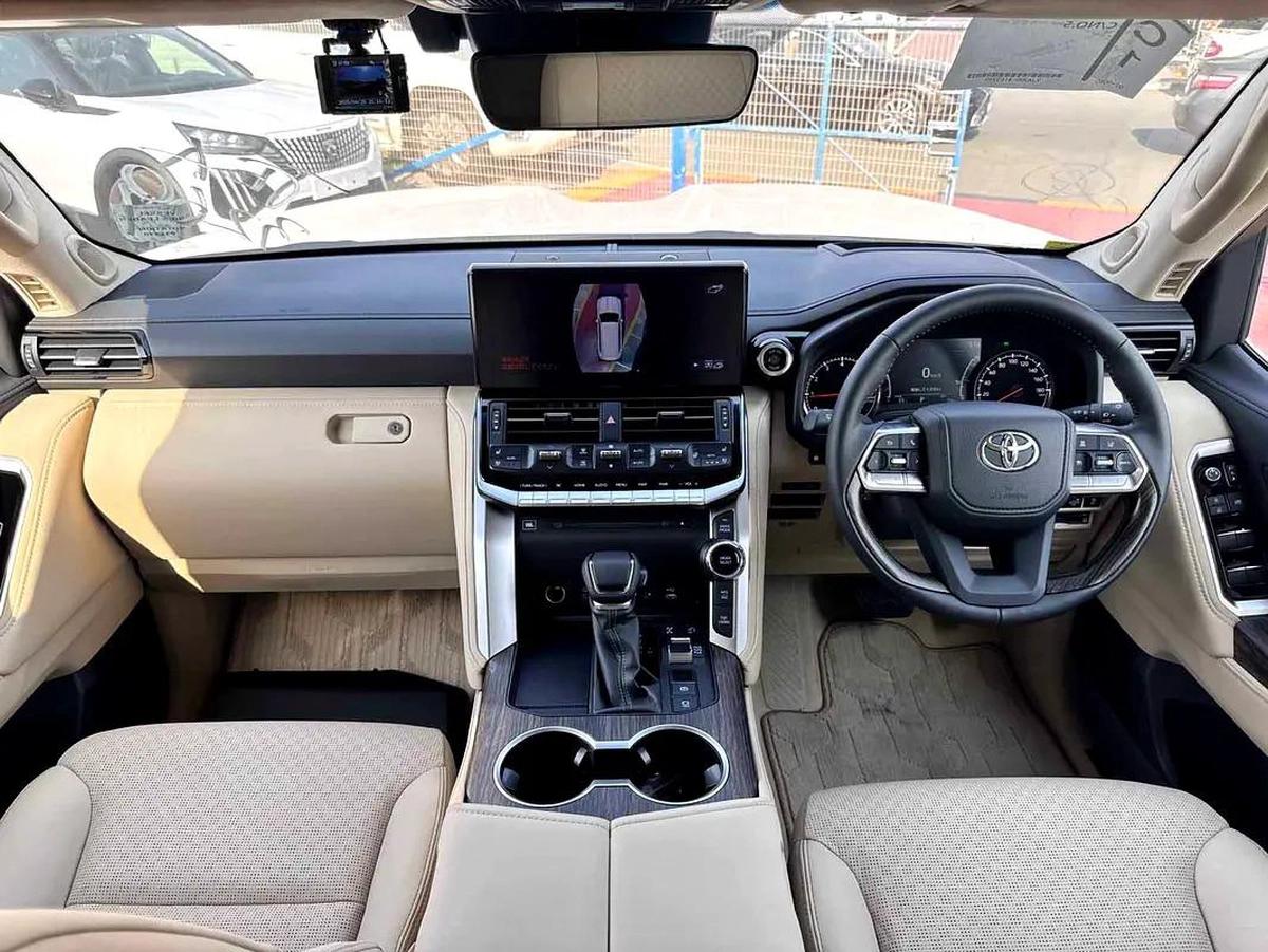 2024 (RIGHT HAND DRIVING) LAND CRUISER 300 ZX 3.5L PETROL 7-SEATS BRAND NEW 0KM FOR EXPORT ONLY-11-11
