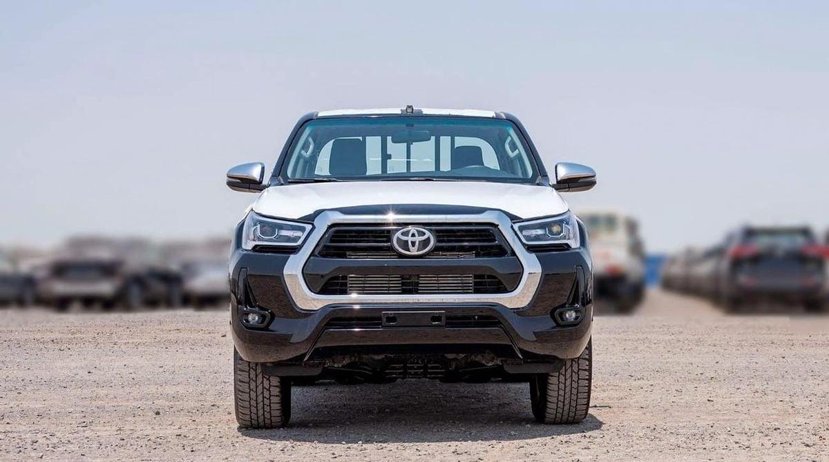 Toyota Hilux TOYOTA HILUX DC 2.4D AT 4X4 MY2025 – BLACK-1-1