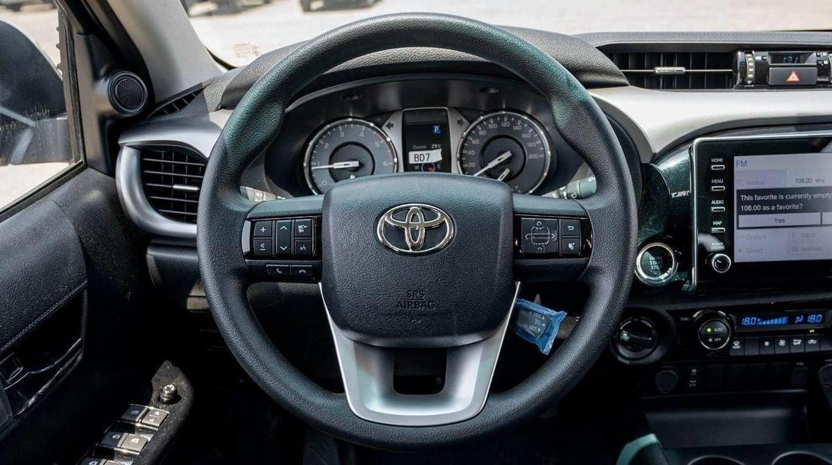 Toyota Hilux TOYOTA HILUX DC 2.4D AT 4X4 MY2025 – BLACK-11-11