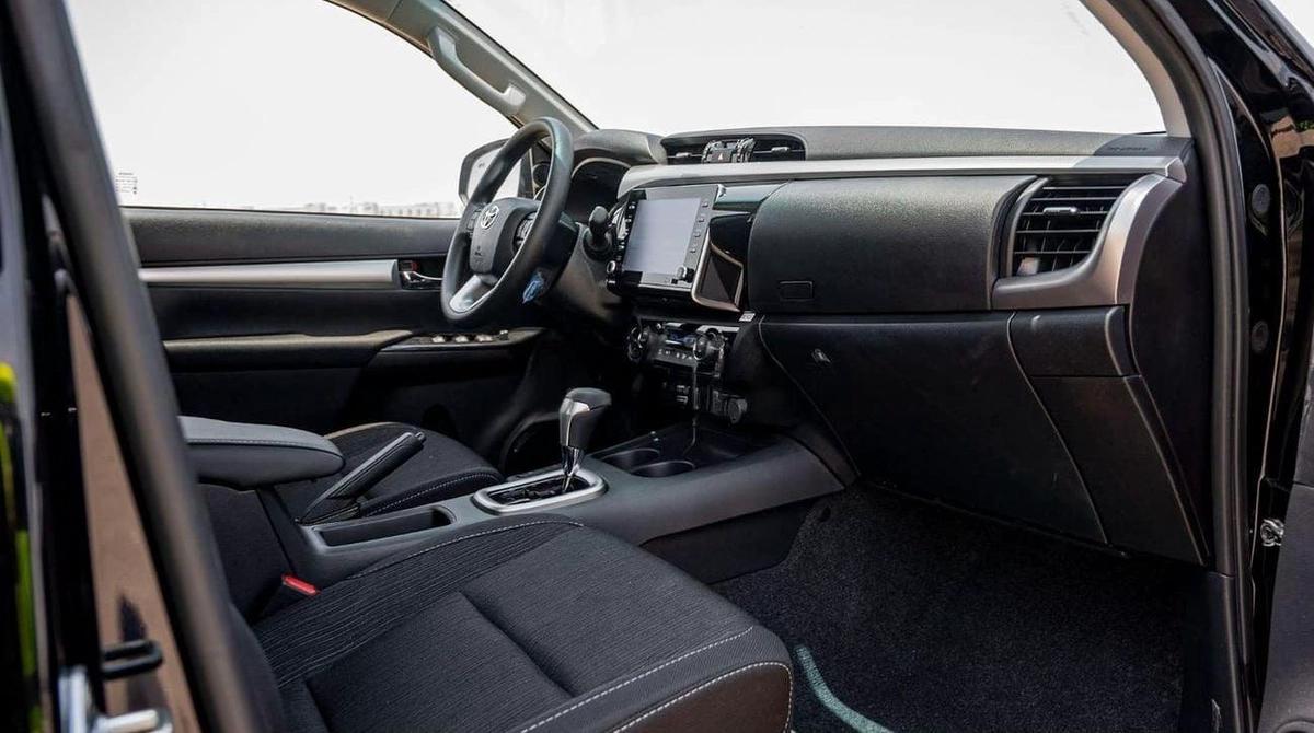 Toyota Hilux TOYOTA HILUX DC 2.4D AT 4X4 MY2025 – BLACK-14-14