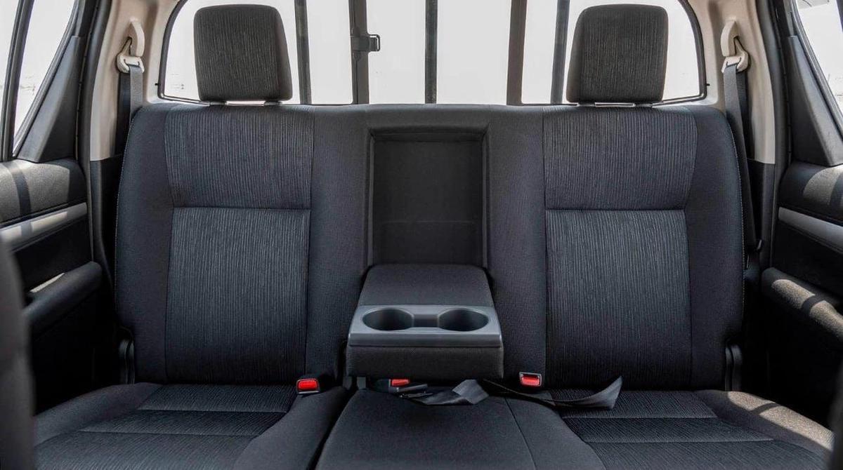 Toyota Hilux TOYOTA HILUX DC 2.4D AT 4X4 MY2025 – BLACK-16-16