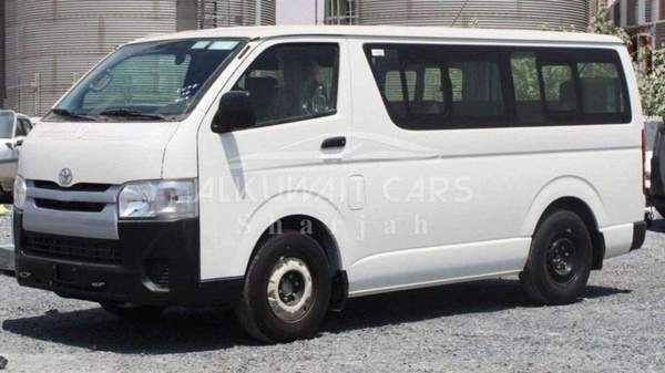 Toyota Hiace (NEW) Toyota Hiace 15seat 2.5L Diesel V4 MT 2025