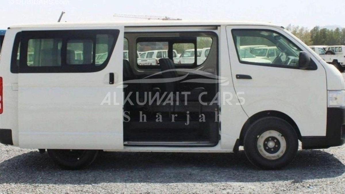 Toyota Hiace (NEW) Toyota Hiace 15seat 2.5L Diesel V4 MT 2025-4-4