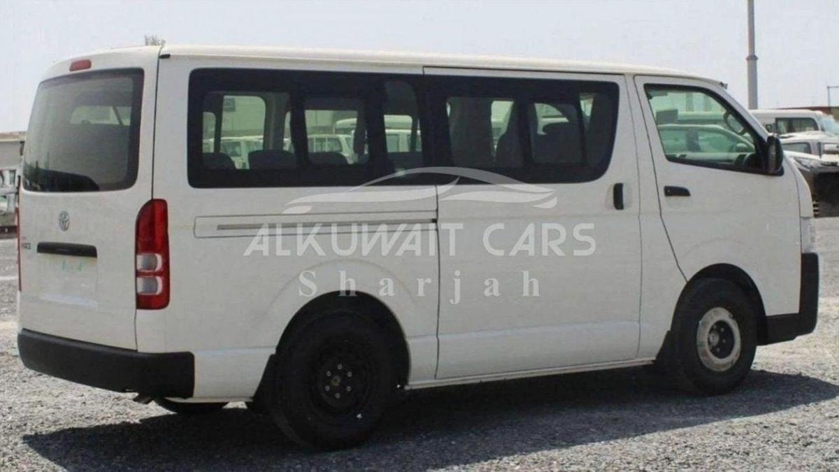 Toyota Hiace (NEW) Toyota Hiace 15seat 2.5L Diesel V4 MT 2025-5-5