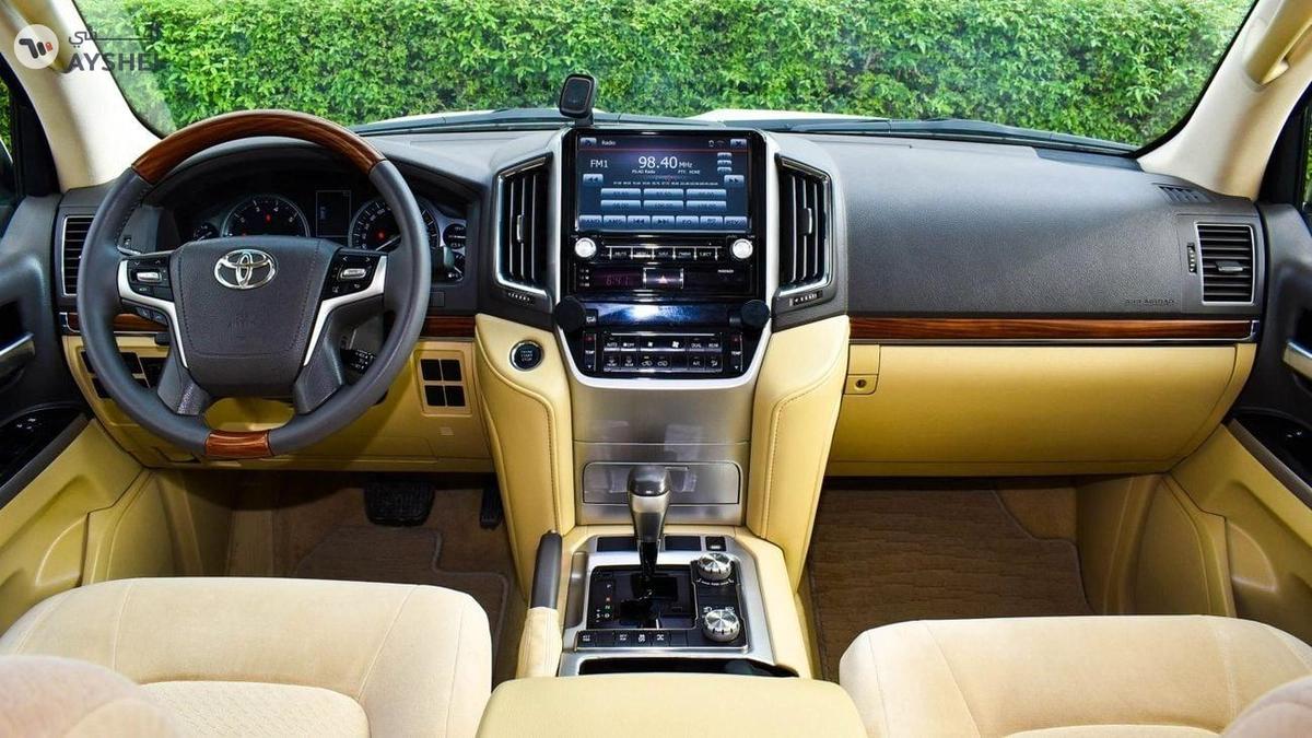 Toyota Land Cruiser EXR 5.7 V8-4-4