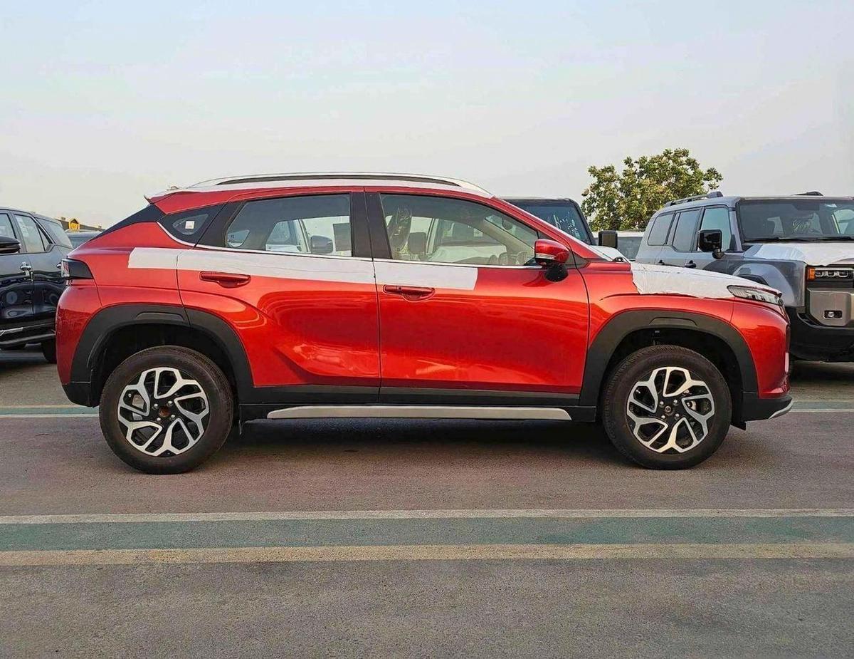 Suzuki Fronx GLX / EURO 5 HYBRID / 1.5L V4 / HEADUP DISPLAY / 360* CAMERAS / " 9" DISPLAY AUDIO (CODE # FRHGLX)-1-1