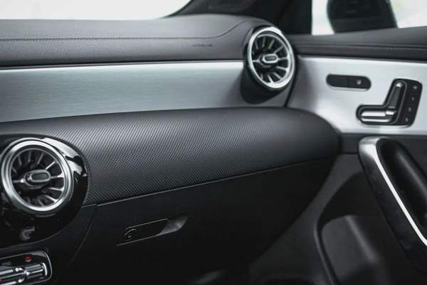 2025 Mercedes-Benz CLA 250 4MATIC | Warranty | AMG PACKAGE