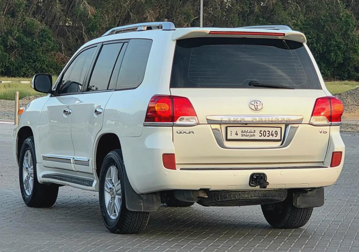 Toyota Land Cruiser GXR V8 Model 2015 Full Options Very Clean Condition-4-4