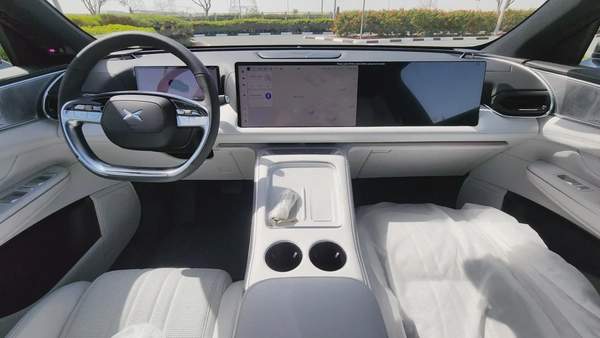 XPENG G9 (Black White-Interior)