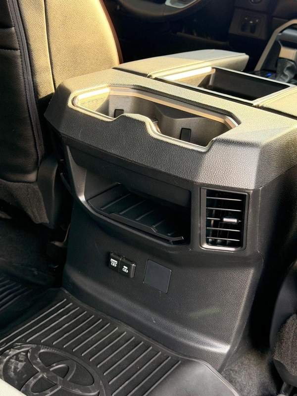 Toyota Tundra Toyota Tundra 2025 model low mileage