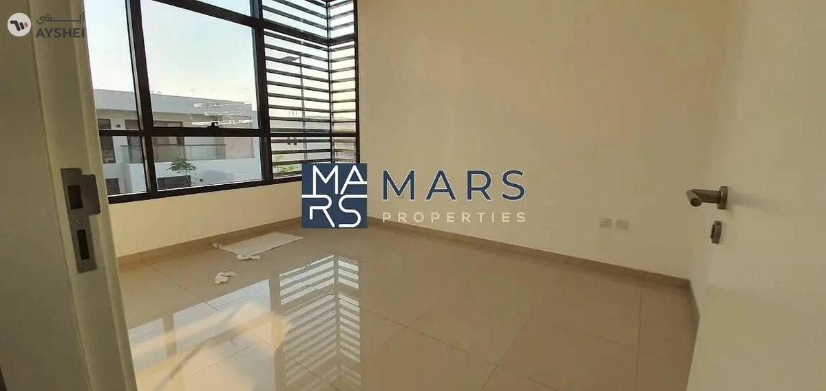 Spacious 3 Bedrooms bigger unit is available for rent in nasma residence for 110,000 AED yearly-9-9