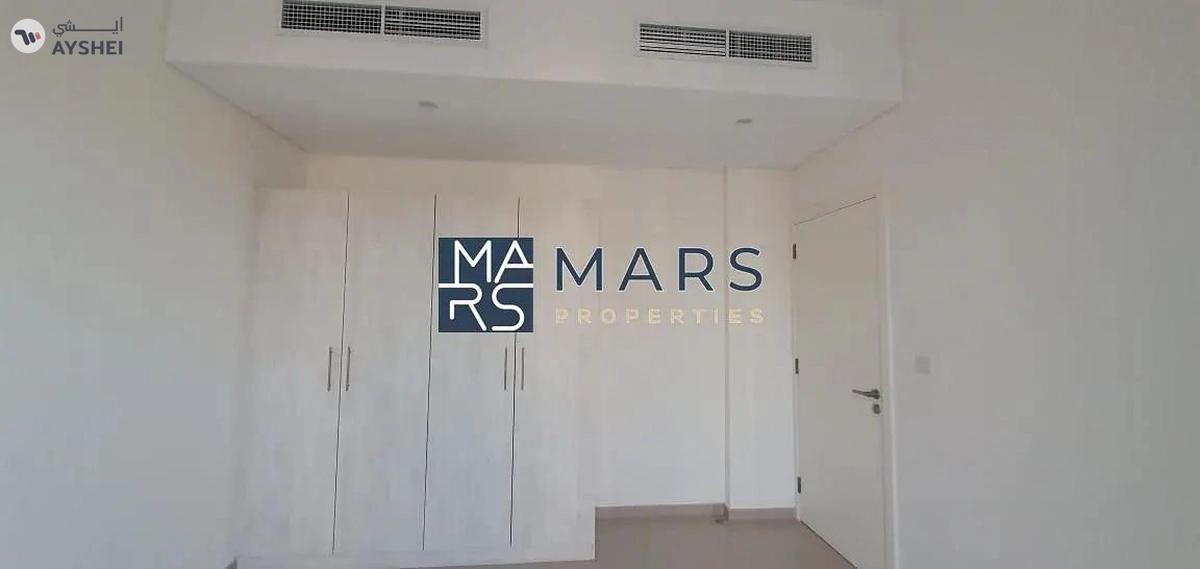 Spacious 3 Bedrooms bigger unit is available for rent in nasma residence for 110,000 AED yearly-4-4