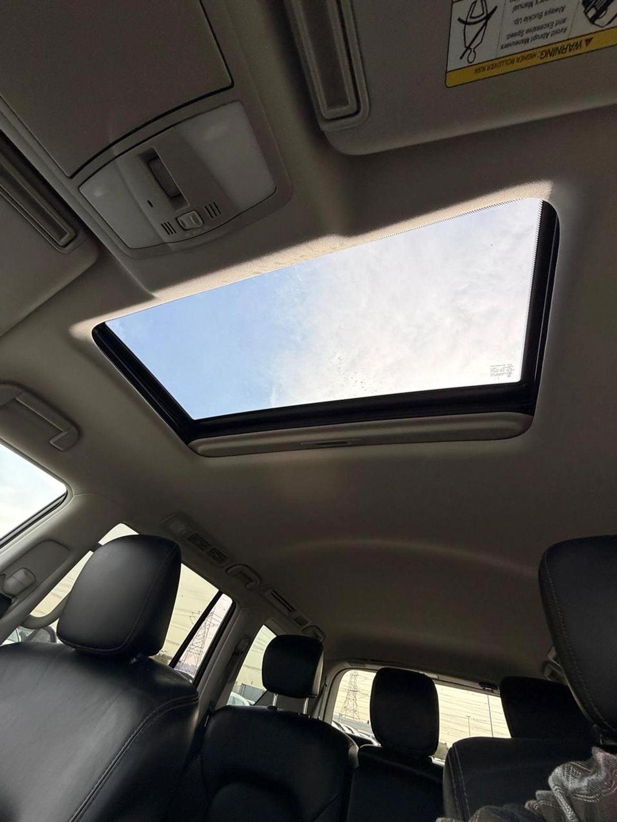 Nissan Armada SL 4WD Full option sunroof-11-11