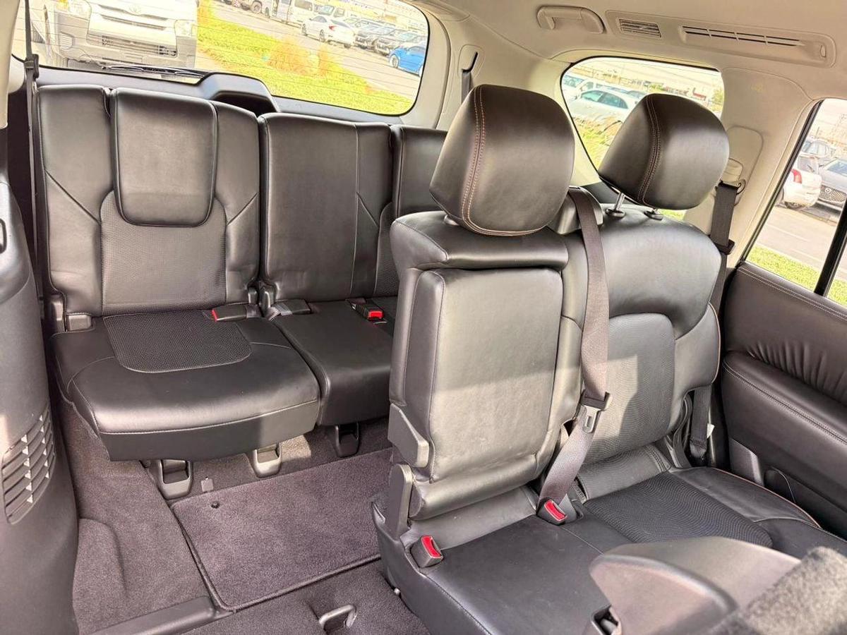 Nissan Armada SL 4WD Full option sunroof-17-17
