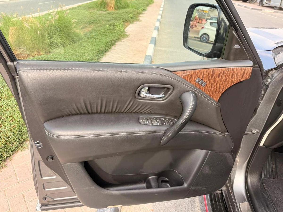 Nissan Armada SL 4WD Full option sunroof-19-19