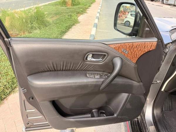 Nissan Armada SL 4WD Full option sunroof