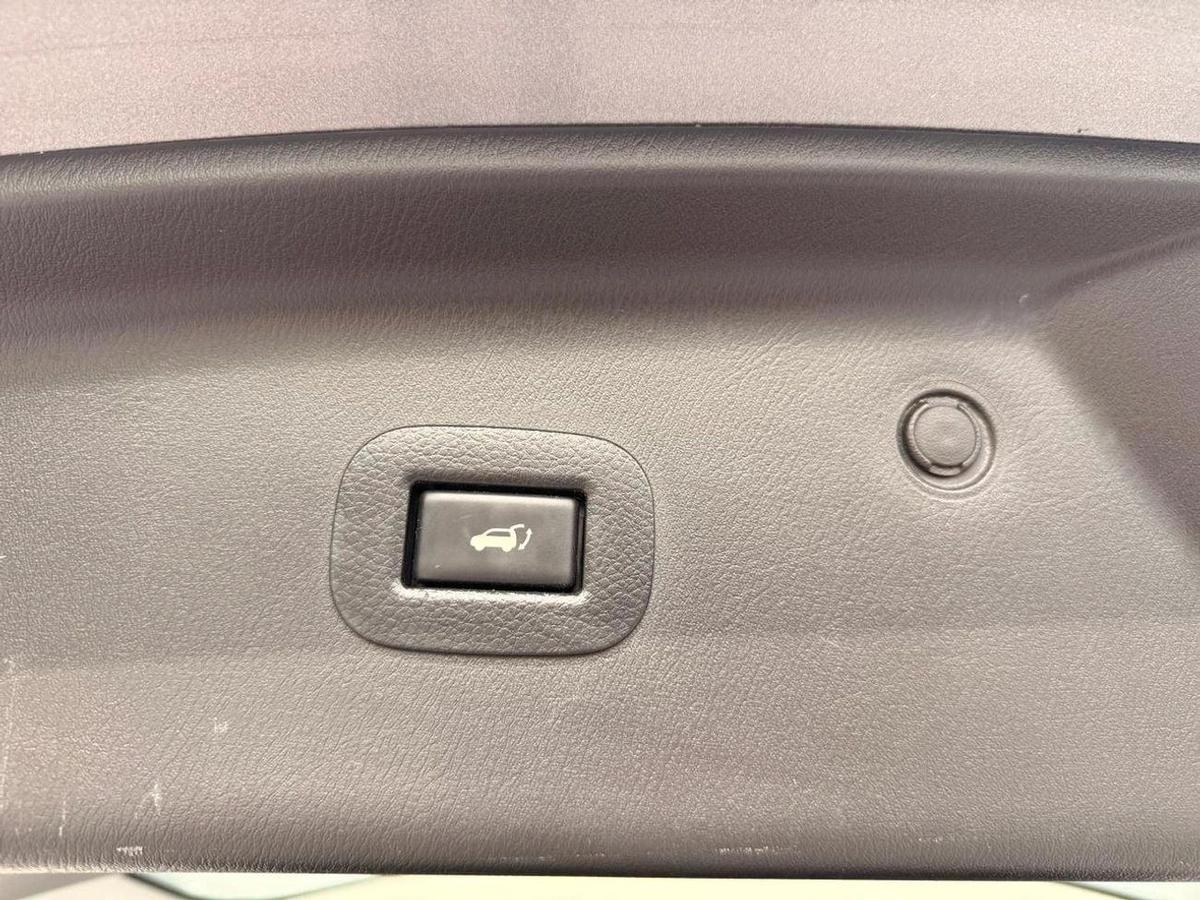 Nissan Armada SL 4WD Full option sunroof-20-20