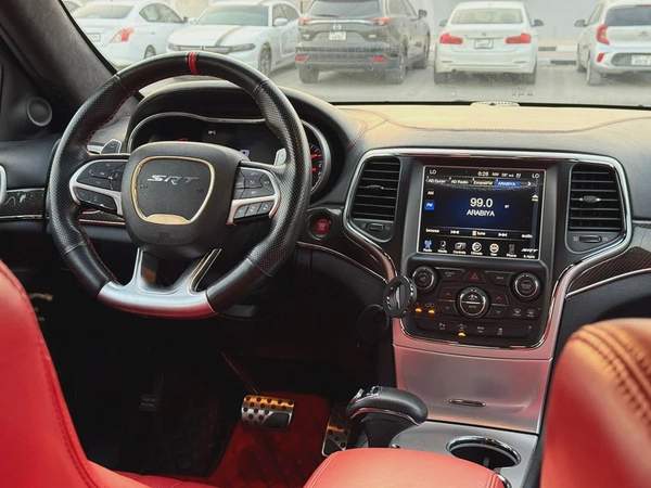 Jeep SRT, 2015 GCC, fully loaded, in very good condition.