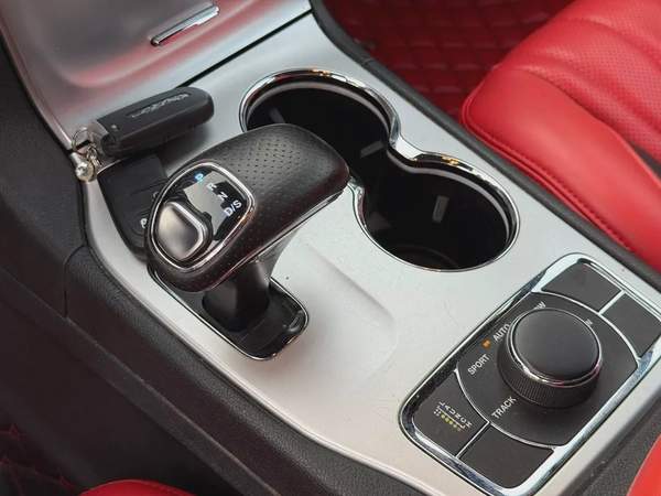 Jeep SRT, 2015 GCC, fully loaded, in very good condition.