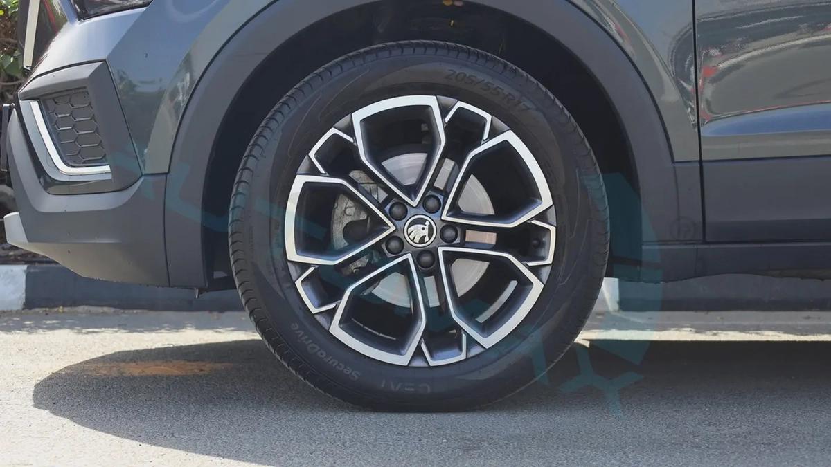 ( 5 Years Warranty 5 Years Service ) 2025 Škoda KUSHAQ 1.0T i3 FWD GCC 0Km-19-19