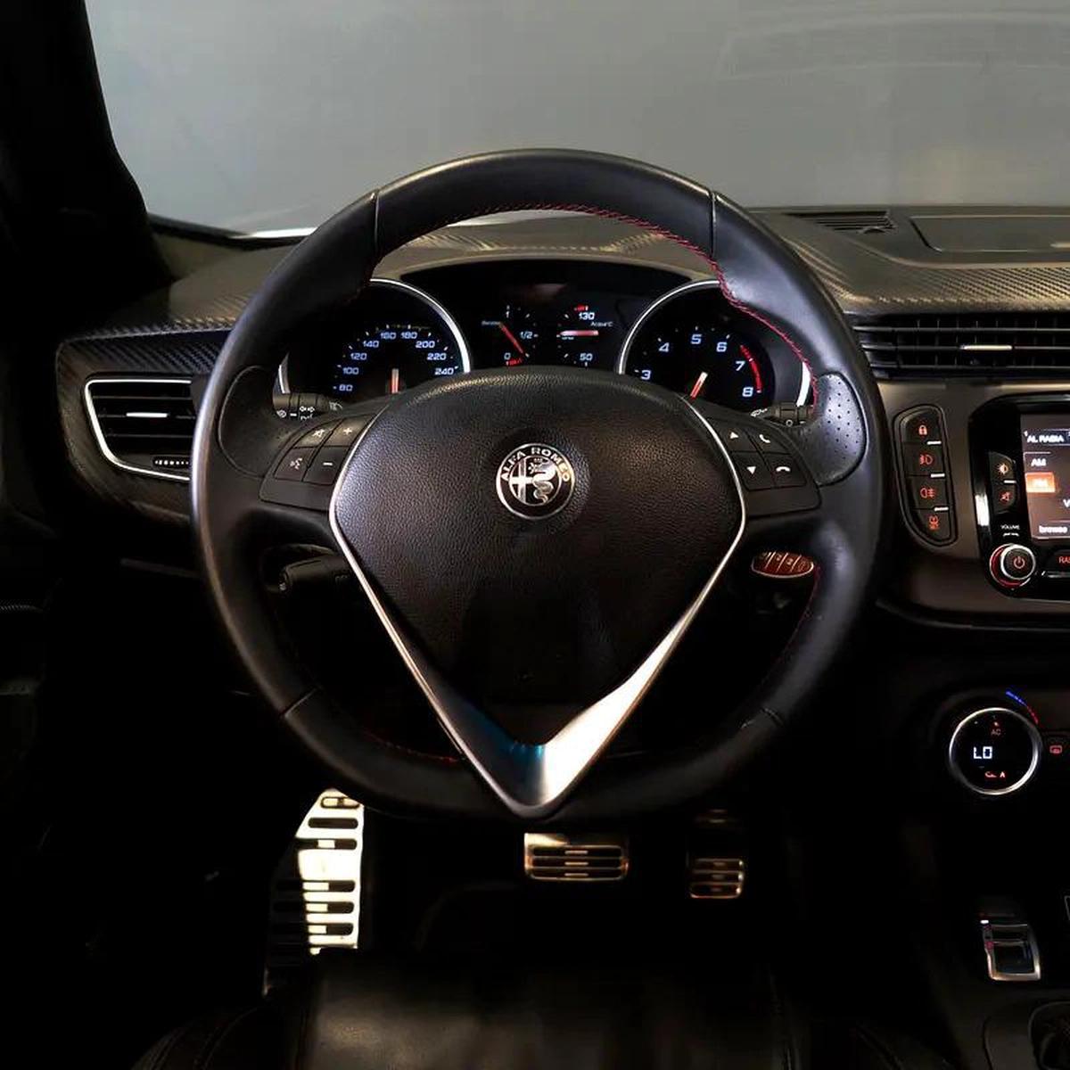 AED 823 P.M • 0% Downpayment • Alfa Romeo Giulietta Veloce • 1 Year Warranty-13-13