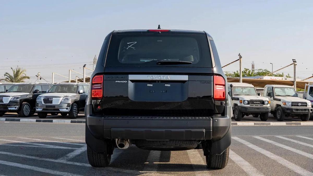 Toyota Prado TXL 1 2.4L petrol AT 2026-5-5