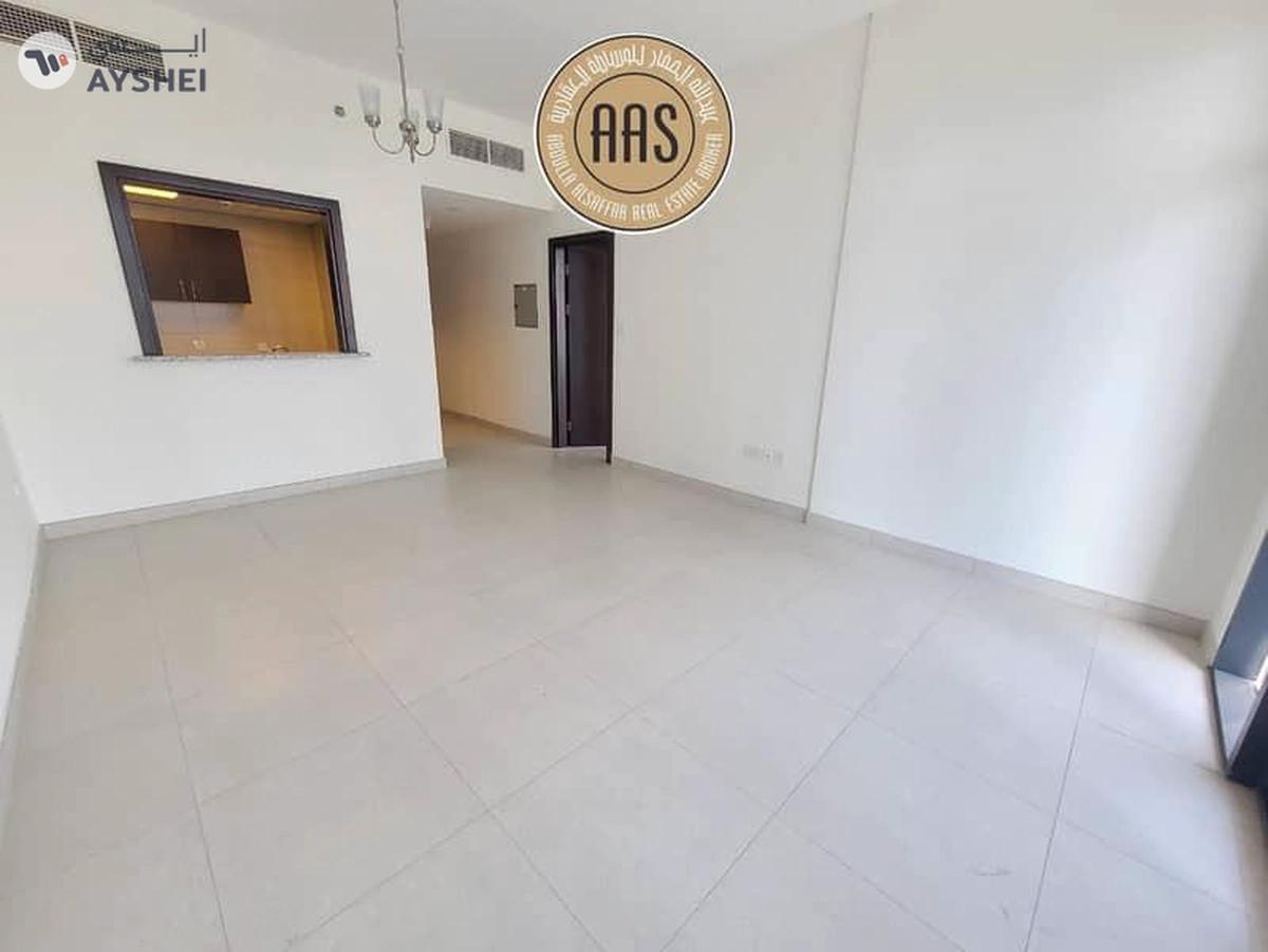 Prime location Huge 1bhk 2bathrooms in 75k balcony wardrobes 1parking free-4-4