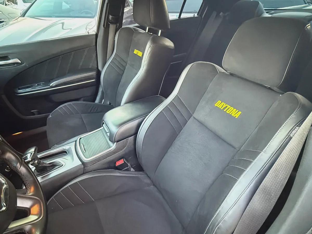 DODGE CHARGER R/T HEMI 5.7 2020 FULL OPTION-7-7