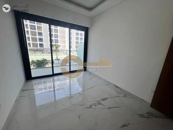 Luxurious Layout | 1 Bedroom | Phase-4 | Brand New