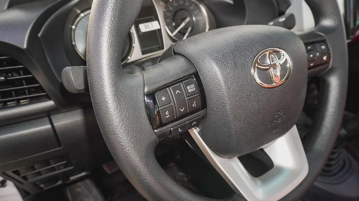 TOYOTA HILUX 4x2 - 2.7L PETROL MODEL 2025 - تويوتا هايلوكس 5 شنكل موديل 2025-13-13
