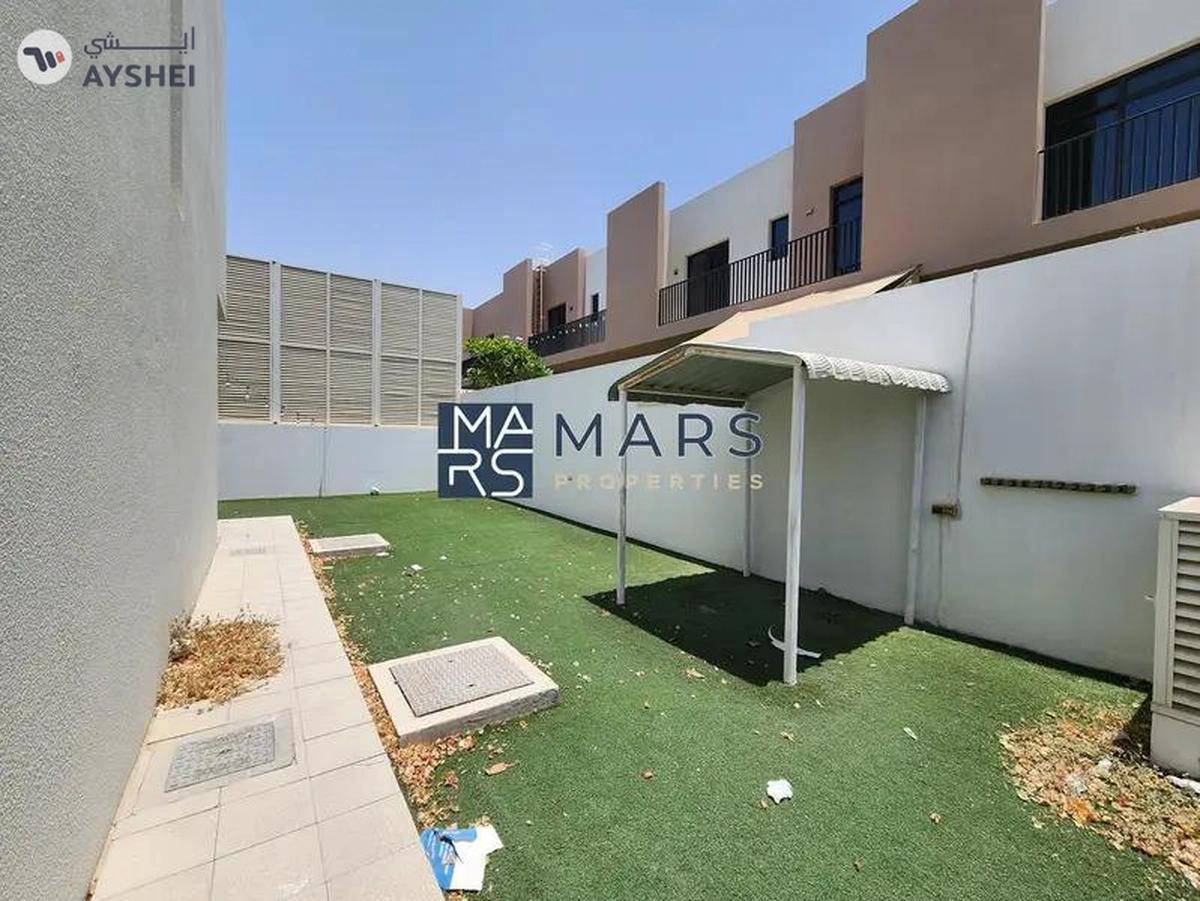 π‘! Corner Bigger | 4BHK Villa | Green Yard | For Rent | Nasma Community! π-4-4