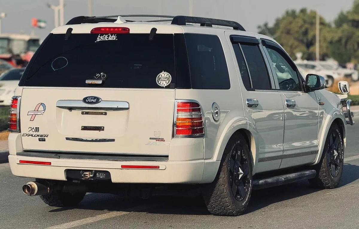 FORD EXPLORER | XLT | 2010 | ONLY : 88622 KM | JAPAN IMPORT | CLEAN TITLE-5-5