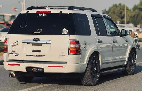 FORD EXPLORER | XLT | 2010 | ONLY : 88622 KM | JAPAN IMPORT | CLEAN TITLE