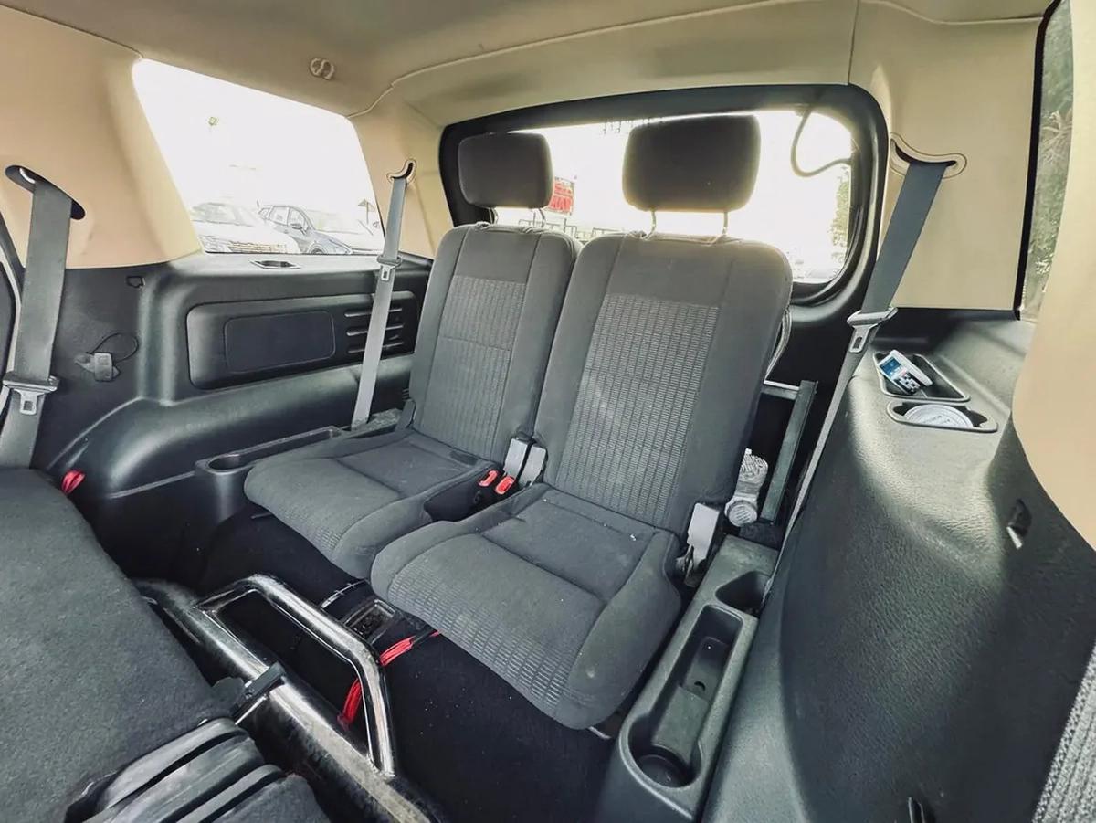 FORD EXPLORER | XLT | 2010 | ONLY : 88622 KM | JAPAN IMPORT | CLEAN TITLE-12-12