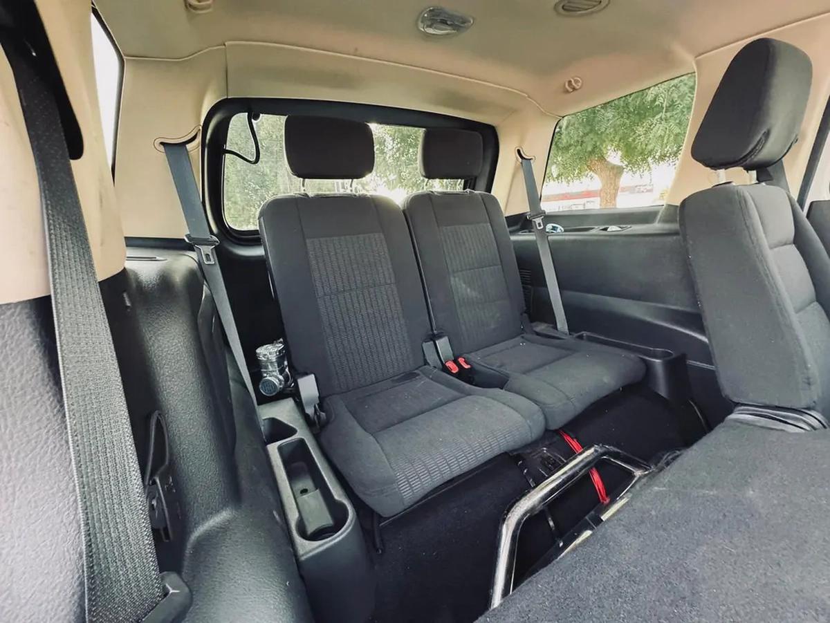 FORD EXPLORER | XLT | 2010 | ONLY : 88622 KM | JAPAN IMPORT | CLEAN TITLE-14-14