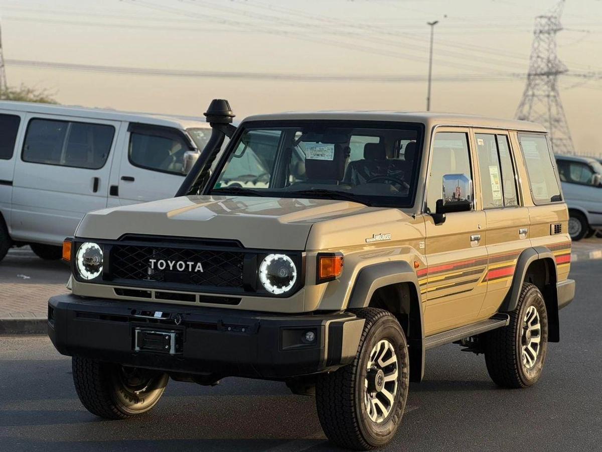 Toyota Land Cruiser 70-0-0